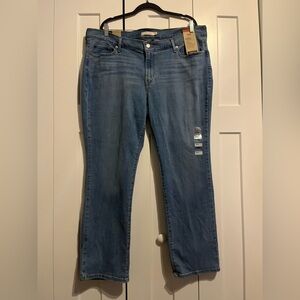 Levi's Light Blue Denim Jeans. Size 20W. New with tags.